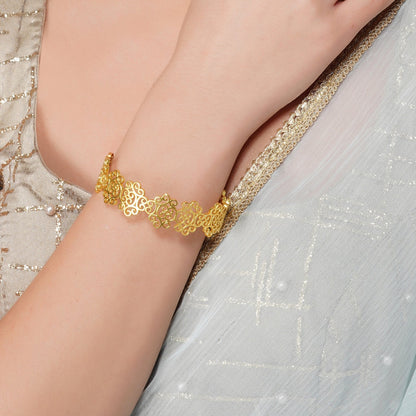 Glamorous Naaz Bangle