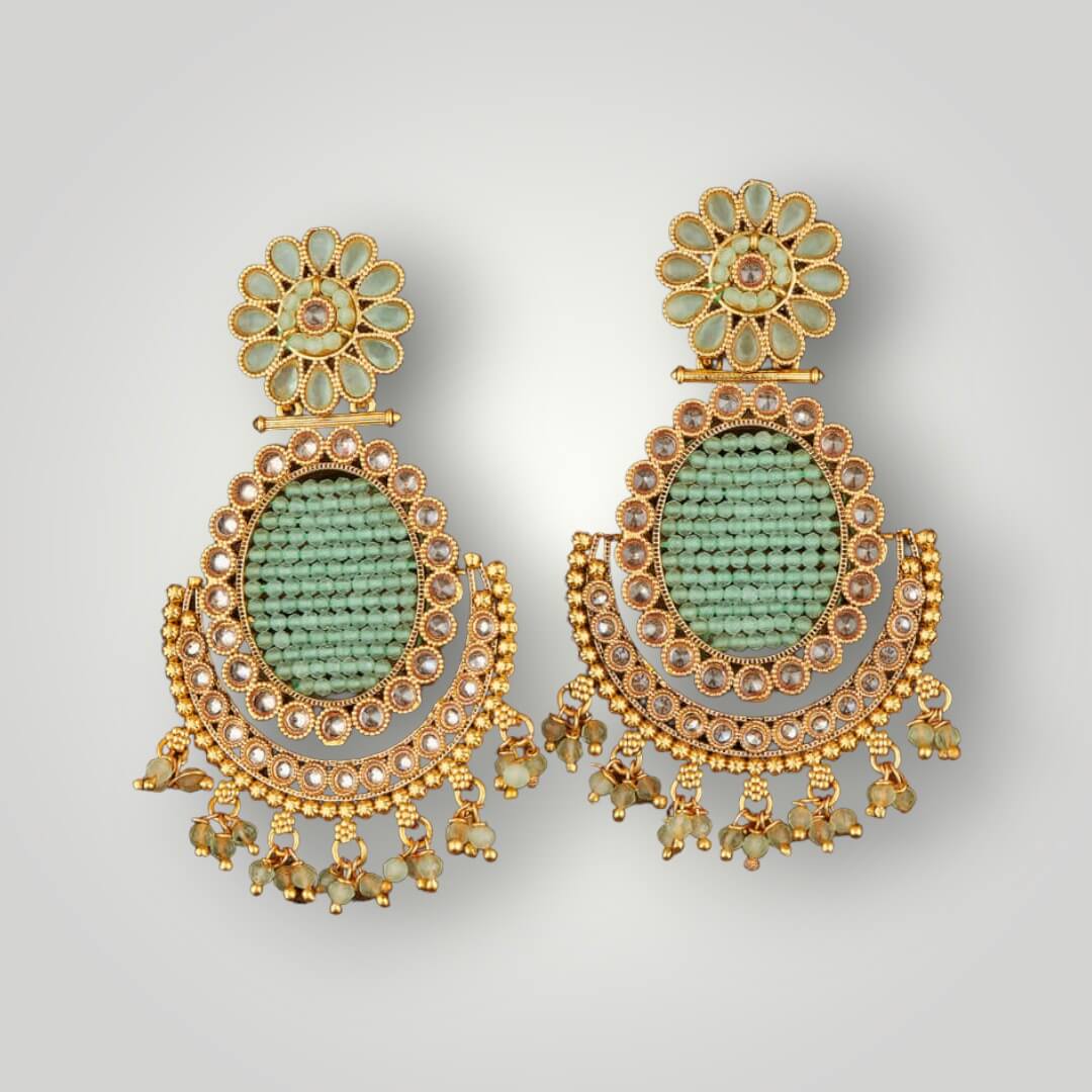 209407 - Antique Gold Plated Chand Style Earring