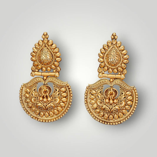 213318 - Antique Matte Gold Plated Chand Style Earring
