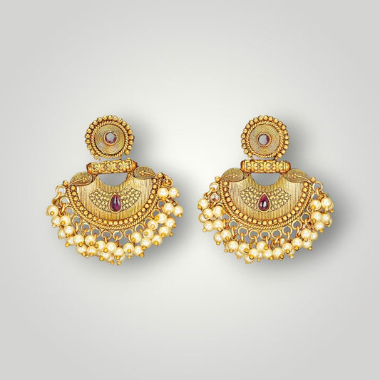 215054 - Antique Matte Gold Plated Chand Style Earring